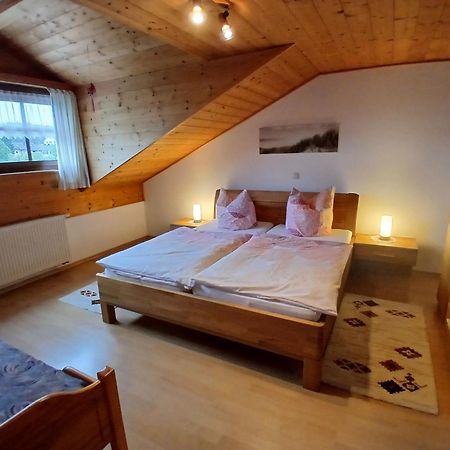 Appartement Haus Brigitte Im Dreilaendereck à Neureichenau Extérieur photo